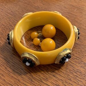 Bakelite Bracelet & Earrings Set